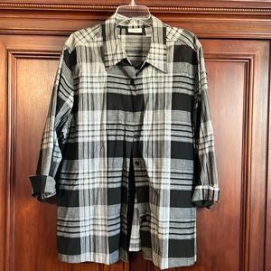 Ms.Lee button up size 2X‼️